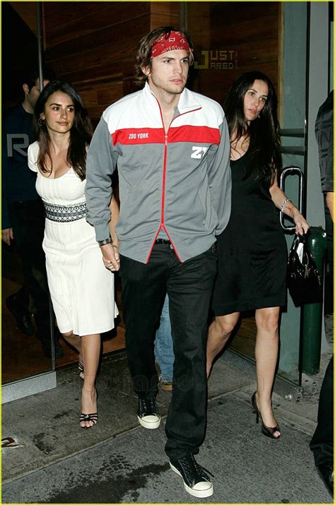 Ashton Holds Hands With Demi AND Penelope: Photo 458991 | Photos | Just