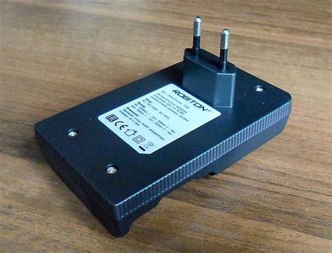 Зарядное устройство Robiton Smart Display 1000 LCD — купить в интернет ...