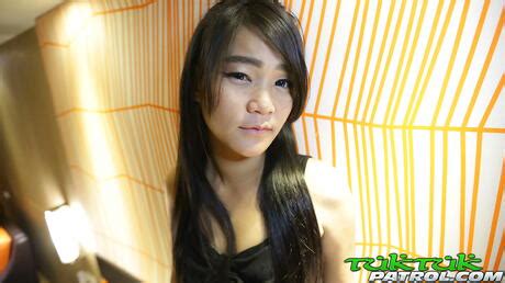 Tuk Tuk Patrol Bee In Hot Sex Scene