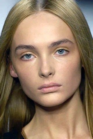 Pin By Brooke On Models Vintage Photography Women Blonde Model Victoria Secret Fashion Show