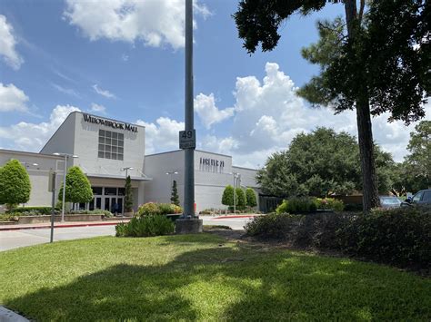 Willowbrook Mall – Houston Historic Retail