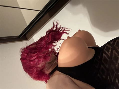 Having Fun Dressing Up Nude Pics XHamster