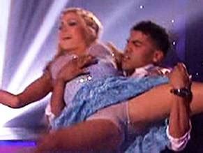 LINDSAY ARNOLD Nude AZNude