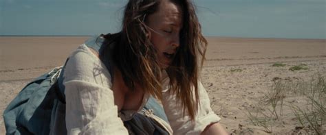 Nude Video Celebs Hannah Douglas Nude Lapwing