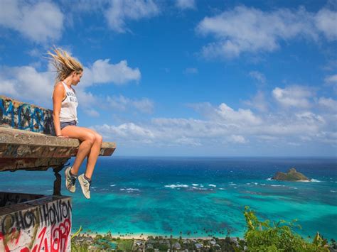 Katrina Bowden Hot Celebs Home