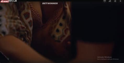 Naked Larissa Manoela In Lulli