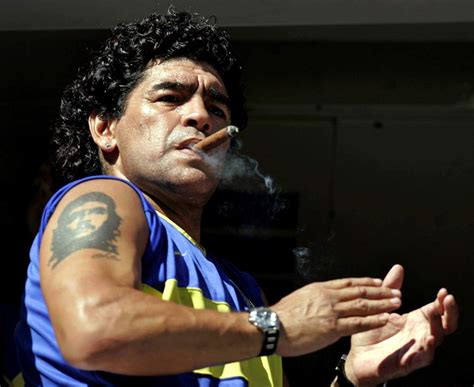 Rare Moments From Diego Maradonas Life Captured On Camera The Etimes