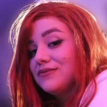 Vanessa Fitzsimmons So Vanessasary Officiallylatetotheparty Vanfun1 Nude OnlyFans Fapezy