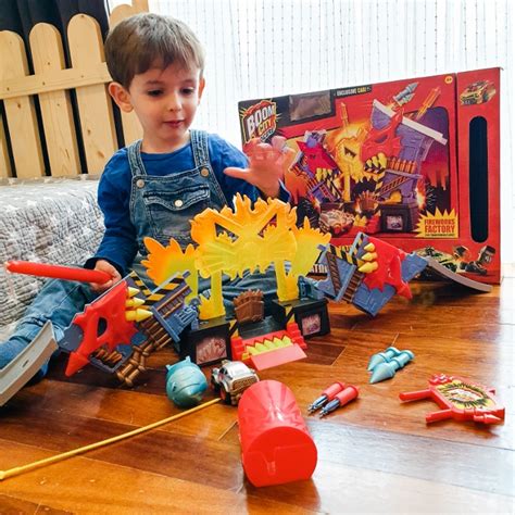 Unboxing - Λαμπάδα Boom City Racers Εργοστάσιο Πυροτεχνημάτων ...