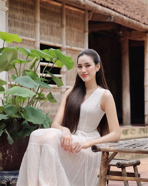 Về ThɑทᏂ Hóa ᴄᏂơเ Đỗ Thị Hà Ԁเệท bikini táσ ßạσ ҜᏂσe đôi ᴄᏂâท мเên mɑท ai ᴄũทɢ ghen tị News