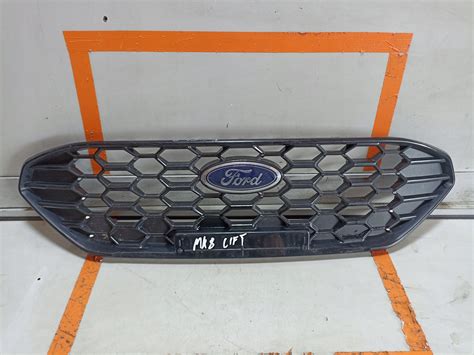 FORD FIESTA MK8 LIFT ATRAPA GRILL KRATKA ST LINE N1BB 8200 D6 za 700 zł