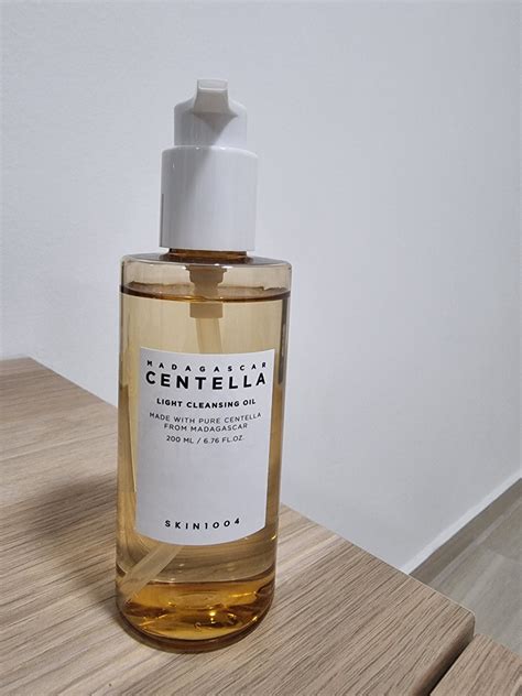 SKIN 1004 CENTELLA LIGHT CLEANSING OIL, Beauty & Personal Care, Face ...