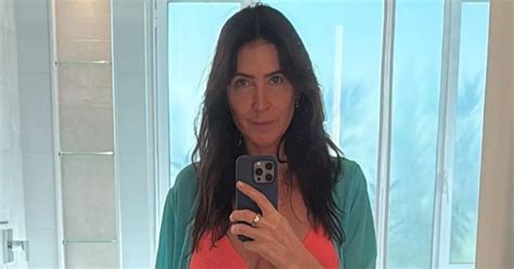Lisa Snowdon Getting Better With Age As She Wows In Smoking Bikini