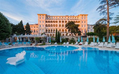 Hotel Kvarner Palace Crkvenica Kvarner Bucht Kroatien01 Istrien Pur