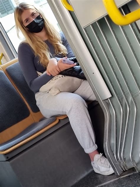 Hot Blonde Blonde Forum