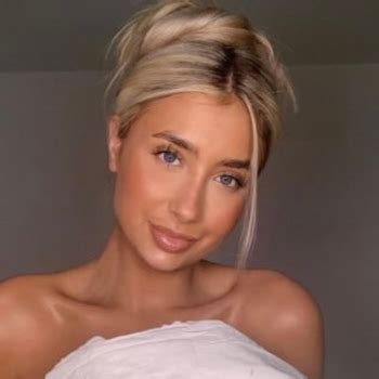 Lily Phillips Babe Page Watch This Adult Model On Freeones