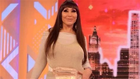 Moria Cas N Atendi A Una Tuitera Que La Critic Por Su Bikini Diminuta