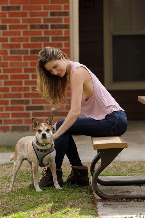 Alluring Blonde Babe Katie Darling Shows Her Natural Tits Up Close CoedCherry