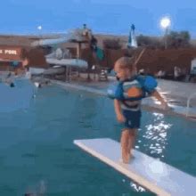 Diving Funny GIFs | Tenor