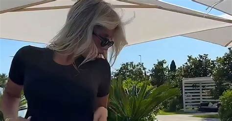 Kremlin Sex Scandal As Putins War Official Transports Mistress In