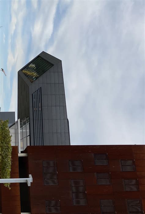 University in Vienna : r/confusing_perspective