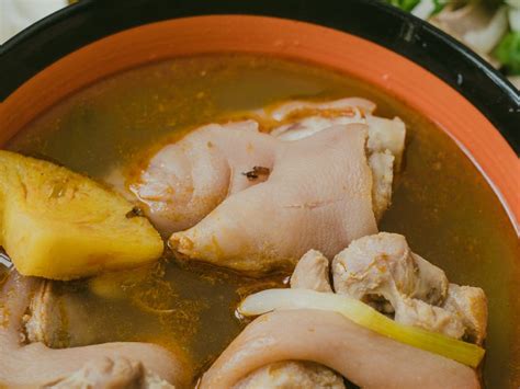 Як правильно варити бульйон: оптимальні пропорції м'яса і води