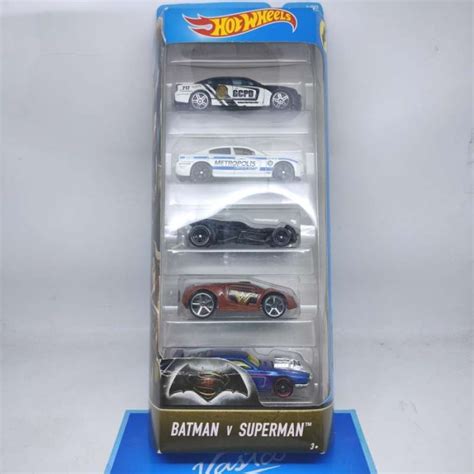 Promo Hot Wheels Batman V Superman 5 Pack Gift Set Hotwheels DJD23 Batmobile Diskon 23 Di
