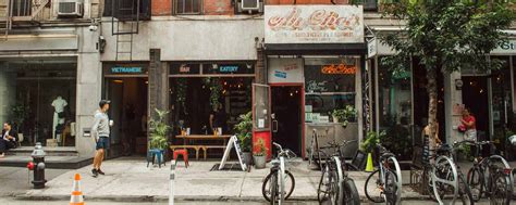 Lower East Side Neighborhood Guide • The Wanderbug