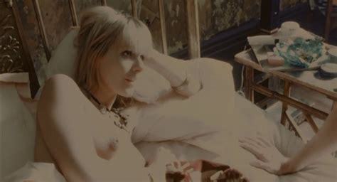 Nude Video Celebs Monet Mazur Nude Tuva Novotny Nude Stoned 2005