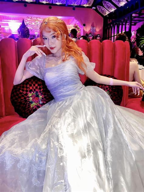 Hot girl SN 2004 nổi tiếng nhờ hát cover bằng giọng Quảng Nam Báo Dân trí