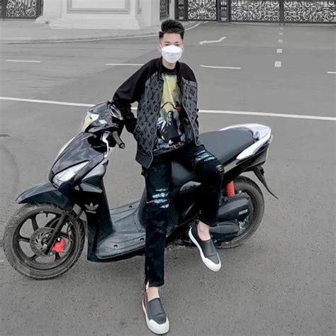 Stream Kh Ng Tr N V N N A Remix Hot Tik Tok By Th Nh Chung Listen Online For Free On Soundcloud