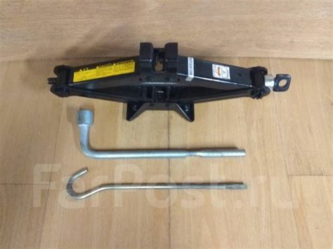 Домкрат. Япония. Тойота. (винтовой) купить во Владивостоке по цене: 1 ...