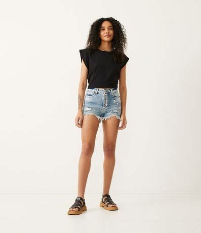 Short Hot Pants Jeans Con Abotonado Frontal Y Barra Deshilachada Renner