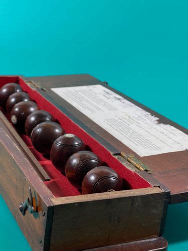 Antique Treen Table Bowls And Chute Unusually Housed In Mahogany Box