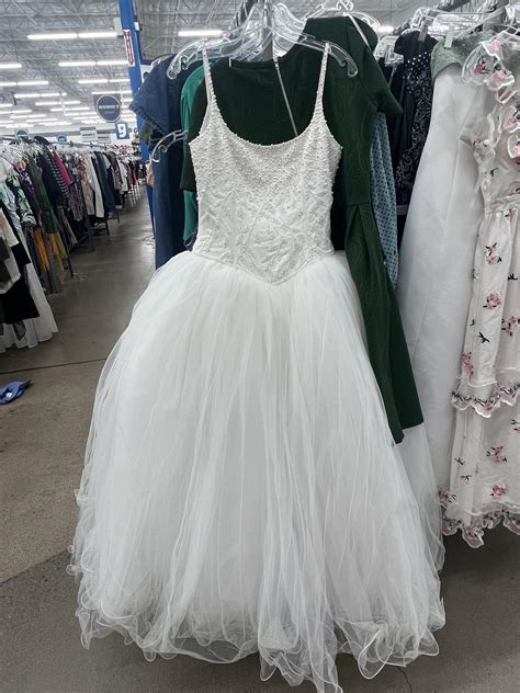 donate wedding dress goodwill 9