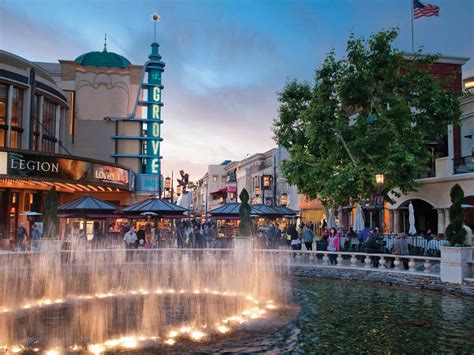 The Grove | Discover Los Angeles