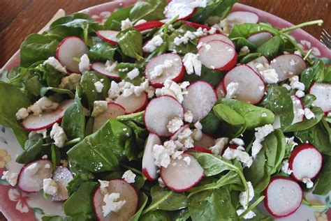 Point Less Meals Spinach Radish Salad