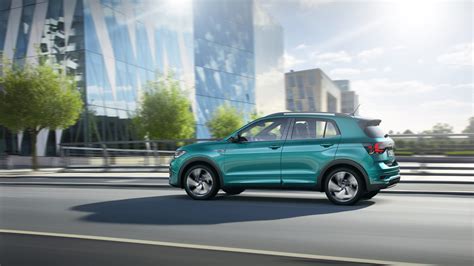 T-Cross - самый маленький и самый дешевый внедорожник VW