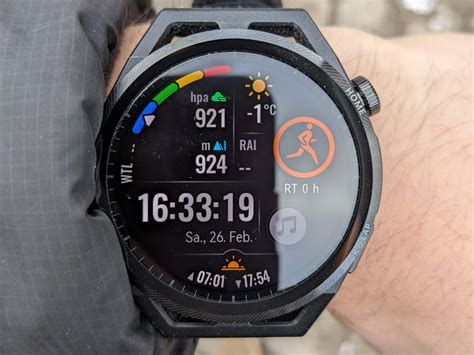 Huawei Watch GT Runner Review - SwimPoolHub