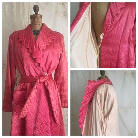 Vintage Robe Quilted Satin House Coat Bath Robe Boudoir