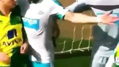 Free Bulge Grab Gay Porn Videos Xhamster