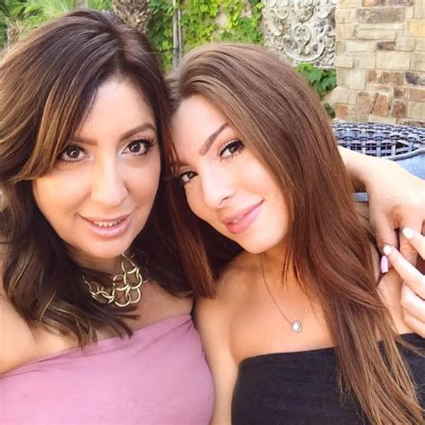 Milf And Daughter Scrolller