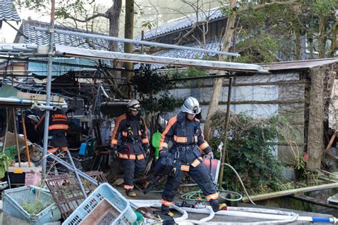 Terremoto In Giappone Decine Di Morti Lotta Contro Il Tempo Per