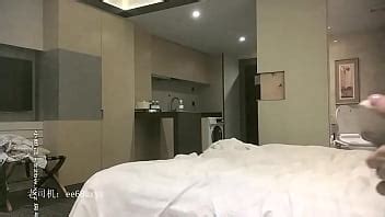 探花郎李寻欢极脱下内裤直接在包房地上干720P清晰 无套爆插到床上内射 XVIDEOS