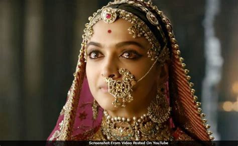 Deepika Padukone 'Humbled' By "Padmaavat" First Day First Show Support ...