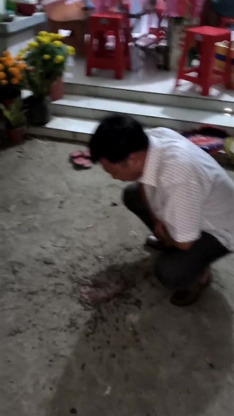 Hot Vietnam Man Vomit 4 ThisVid