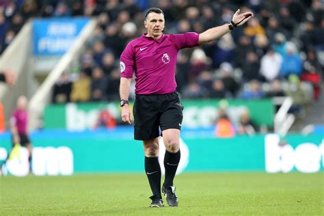 League officials discuss the brian hoysr controversial play 24