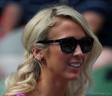 Bec Hewitt Wearing Goggle Super Wags Hottest Wives And Girlfriends