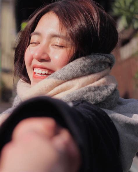 Những hot girl Việt sở hữu nụ cười đẹp không thể rời mắt