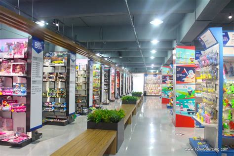 How Is Shantou Hoton Toys Market Exhibition Hall Tonysourcing